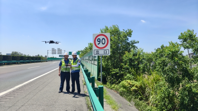7月４日　阜陽(yáng)處南照保暢分中心無人機(jī)巡查轄段橋涵 (1).jpg
